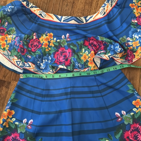 Super cute Romper!! - Picture 4 of 9